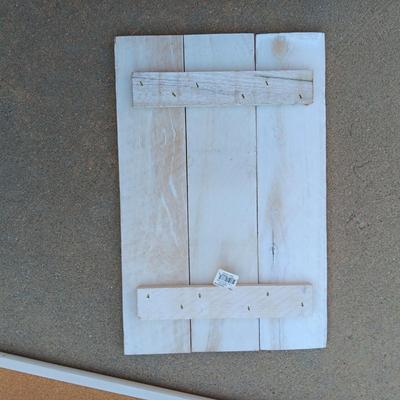 WOODEN COLORADO SIGN, GRANDKIDS FRAME AND LARGE CORK BOARD