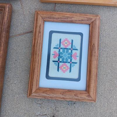 4 FRAMED WALL ART