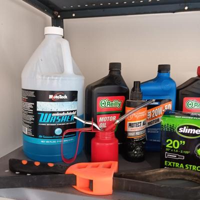 AUTOMOTIVE CHEMICALS AND A SMALL HEATER