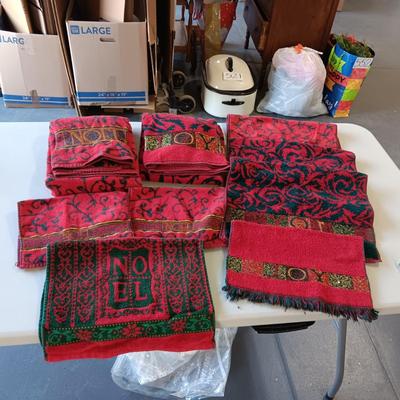NOEL AND JOY TOWELS, HAND TOWELS AND WASHCLOTHS