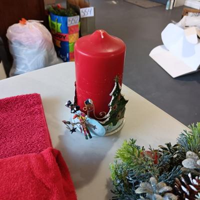 CHRISTMAS WREATH, HAND TOWELS AND MORE