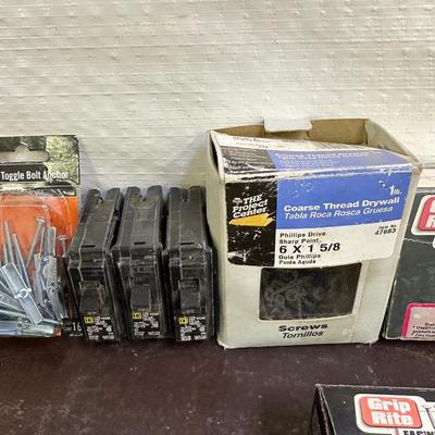NICE VARIETY OF HARDWARE