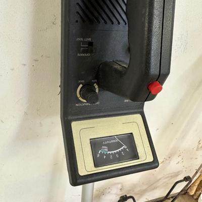 MEASURING WHEEL, METAL DETECTOR AND EXTENSION CORDS