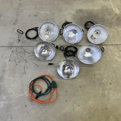 6 HEAT/HANGING LAMP HOUSINGS AND EXTENSION CORDS