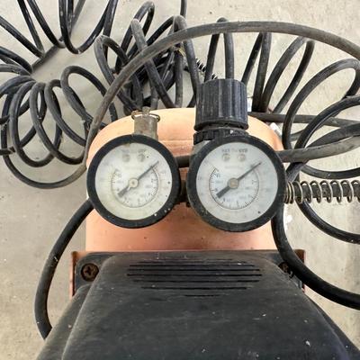 PRO X ONE 2 GALLON AIR COMPRESSOR, PORTABLE AIR TANK AND AIR HOSE