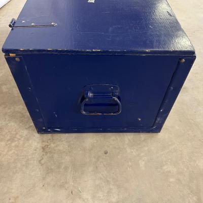VINTAGE MARINE FOOT LOCKER
