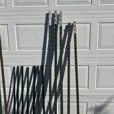 VARIETY OF T-POSTS & T-POST JACK