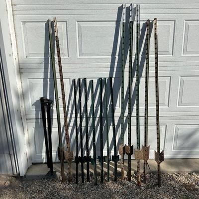 VARIETY OF T-POSTS & T-POST JACK