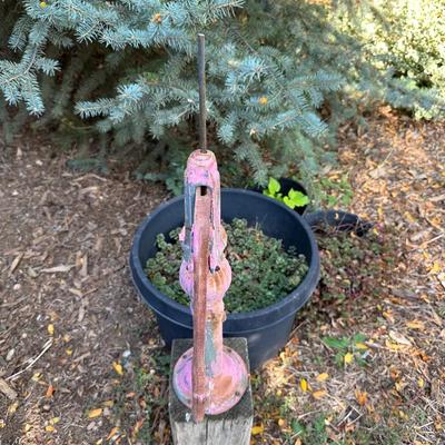 WATER PUMP YARD ART