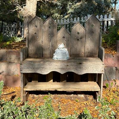 UNIQUE GARDEN BENCH