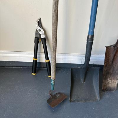 YARD AND GARDEN TOOLS