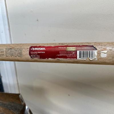 YARD AND GARDEN TOOLS