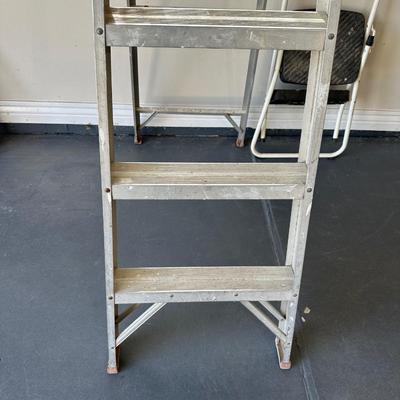 5' ALUMINUM LADDER AND A STEP STOOL