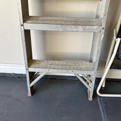 5' ALUMINUM LADDER AND A STEP STOOL