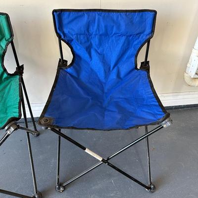 2 FOLDING CHAIRS, 2 BEVERAGE COOLERS AND A FOOD COOLER