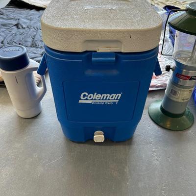 2 SLEEPING BAGS, TWIN INFLATABLE MATTRESS, COLEMAN LANTERN AND COOLER