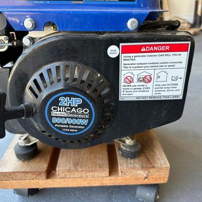 PORTABLE GENERATOR 800 RATED WATTS/900 MAX WATTS