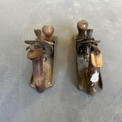 2 VINTAGE WOOD PLANES