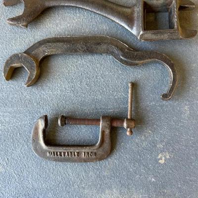 ANTIQUE WRENCHES AND A SMALL C-CLAMP