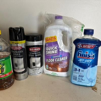 HOUSEHOLD CLEANING CHEMICALS