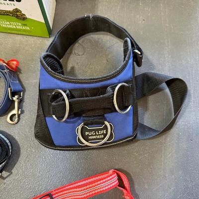 THICK DOG BED, GROOMING BRUSHES, HALTERS AND MORE