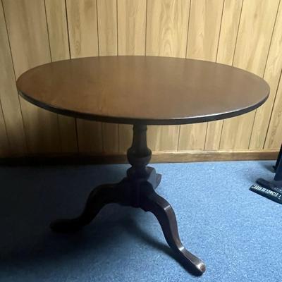 Pedestal Tilt Top Table (1BL-MG)