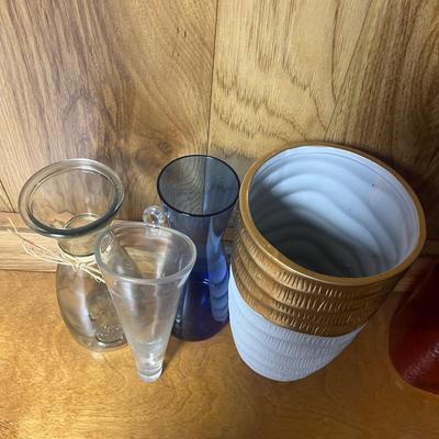 Collection of Vases (1BL-MG)