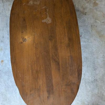 solid wood coffee table with 4 legs value: $150 lot 7833031
