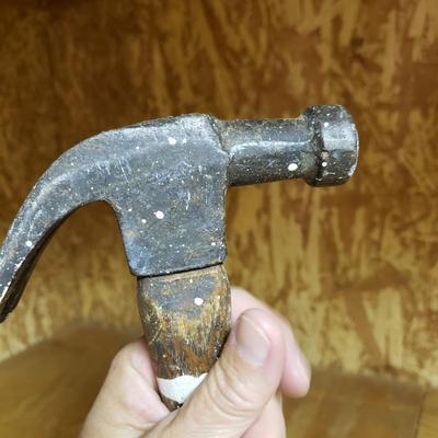 Hardware/Tool Lot (1BC-KD)