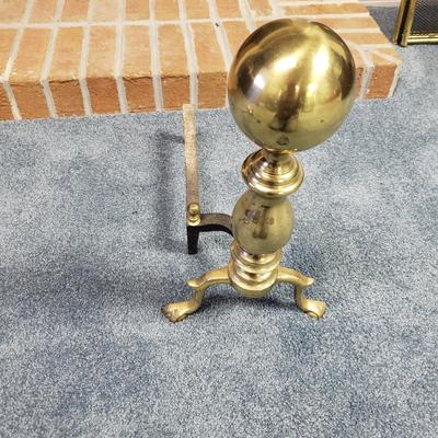 Brass and Cast Iron Fireplace Set (1BO-KD)