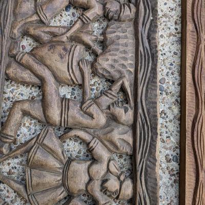 2 pair original art wood carved picturesVALUE: $85 9027444