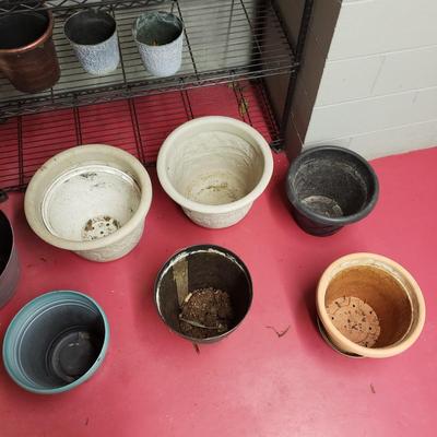 Large Lot of Plastic, Ceramic, & Tera Cotta Pots (G-KD)