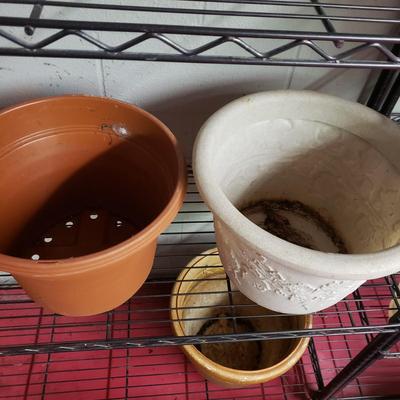 Large Lot of Plastic, Ceramic, & Tera Cotta Pots (G-KD)