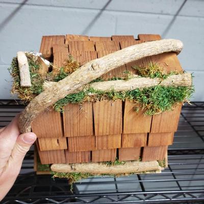 Outdoor Thermometers and Enchanting Wooden/Moss Birdhouse (G-KD)