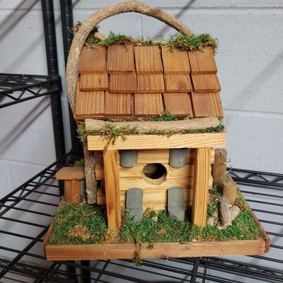 Outdoor Thermometers and Enchanting Wooden/Moss Birdhouse (G-KD)