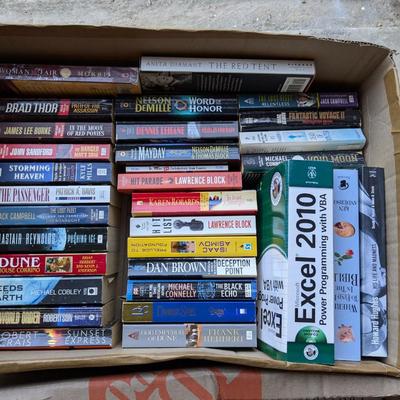 BOOKS Misc lot 3 large boxes of paperbacks! VALUE: $350 0095250