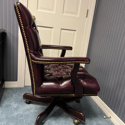 Faux Leather Tufted Office Chair With Brass Accents (1BO-MG)