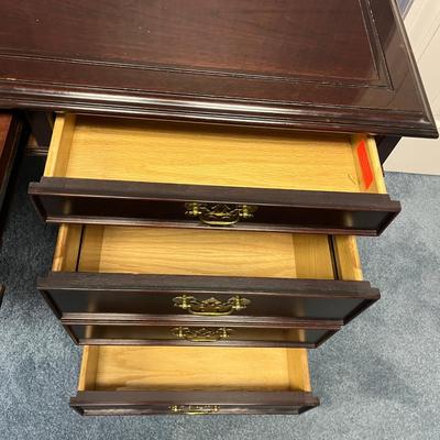 Hekman Computer Desk (1BO-MG)