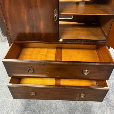 H. Chapman & Co. Siesta Solid Wood Cabinet (1BO-MG)