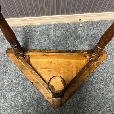 Triangle Side Table & Diamond Foot Stool (1BO-MG)