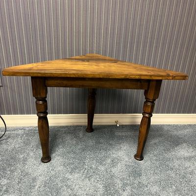 Triangle Side Table & Diamond Foot Stool (1BO-MG)
