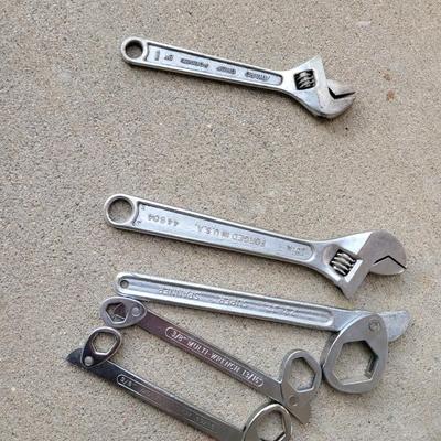 Lot of hand tools/bolts electrical and mystery item