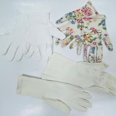 3 pairs of Women Vintage Gloves