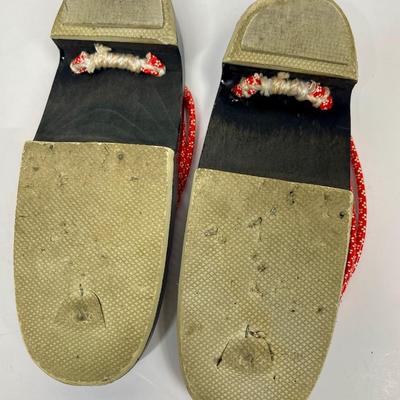 Japanese Women's Zori Wooden Sandals