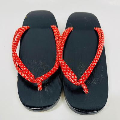 Japanese Women's Zori Wooden Sandals