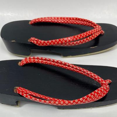 Japanese Women's Zori Wooden Sandals