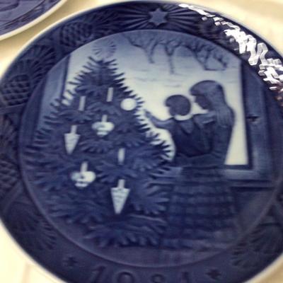 Royal Copenhagen Christmas Flow Blue Collector Plates 70, 80, 81
