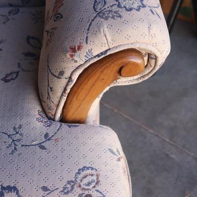 Vintage Floral couch & Love seat