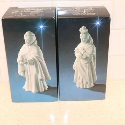 11 piece Avon Nativity set White bisque porcelain collectibles