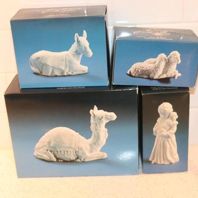 11 piece Avon Nativity set White bisque porcelain collectibles